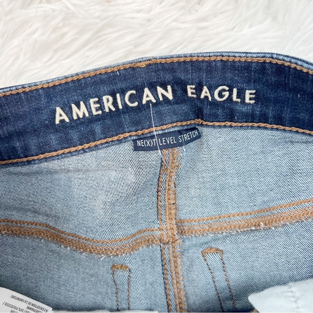 American Eagle next level stretch roll cuff denim shirt in blue - Picture 8 of 9